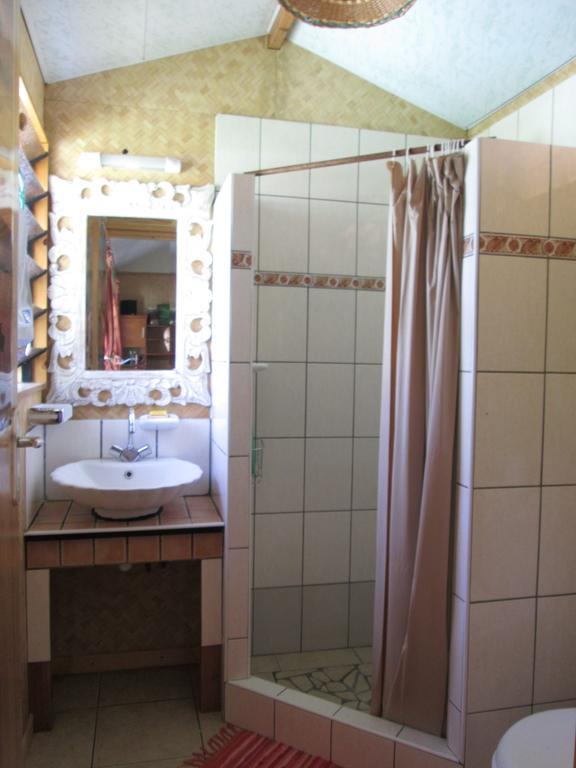 Inaiti Lodge Papeete  Quarto foto